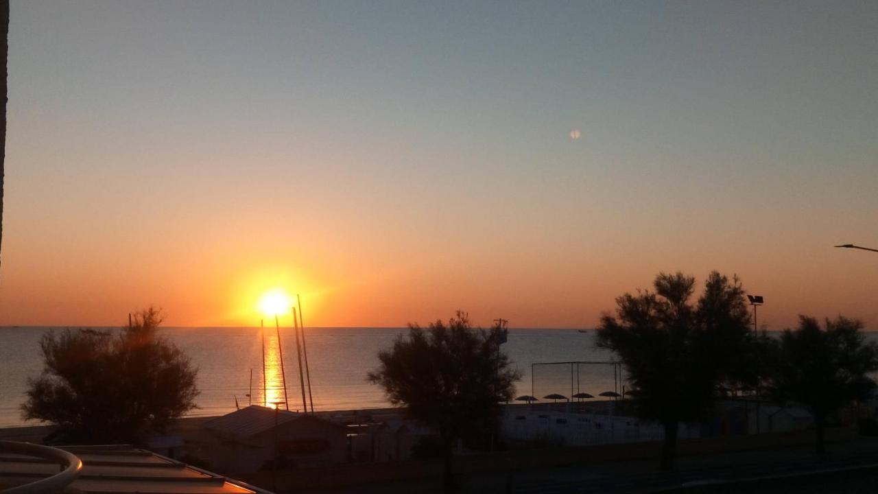 Hotel Nuovo Diana Senigallia Dış mekan fotoğraf