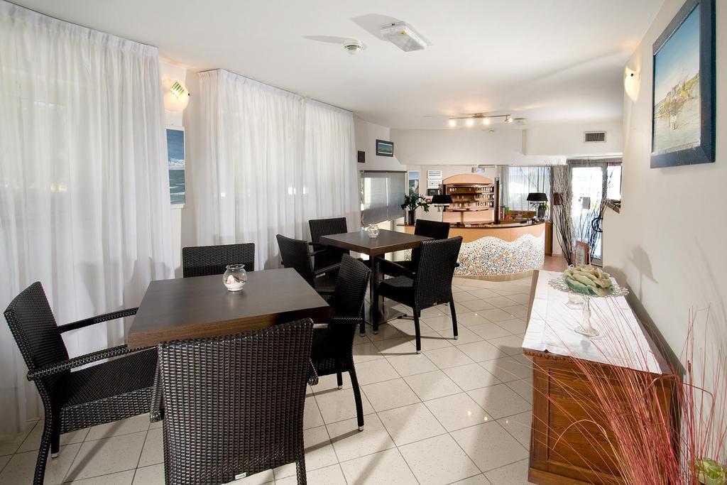 Hotel Nuovo Diana Senigallia Dış mekan fotoğraf