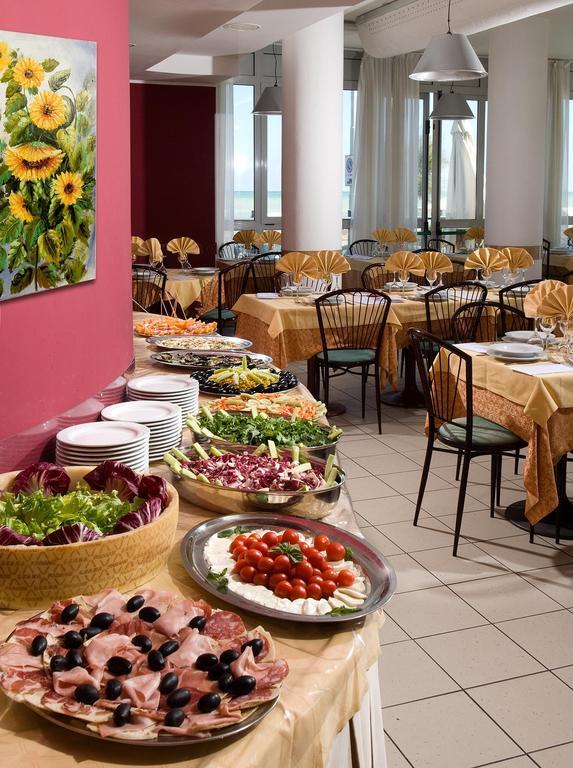 Hotel Nuovo Diana Senigallia Dış mekan fotoğraf