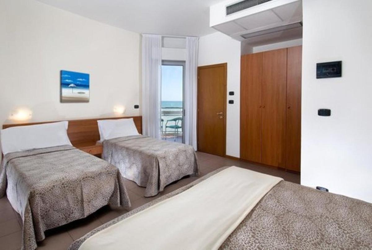 Hotel Nuovo Diana Senigallia Dış mekan fotoğraf